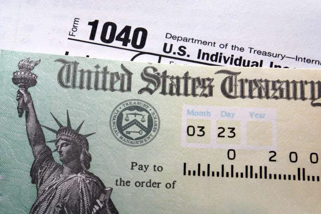 90 percent of Federal Income Tax Returns Filed Online: IRS â Headline ...