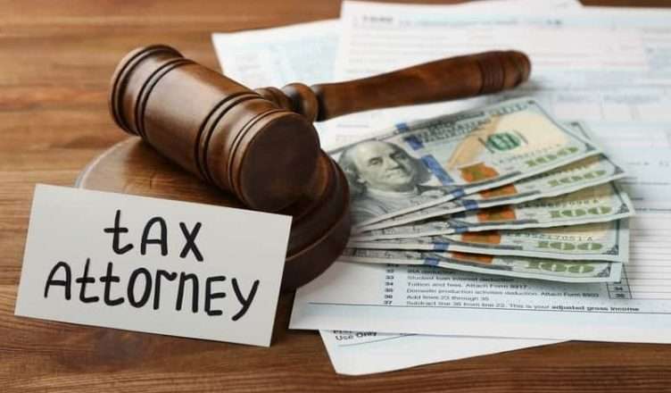 Benefits of Hiring a Tax Lawyer: Who Should Do Your Taxes?