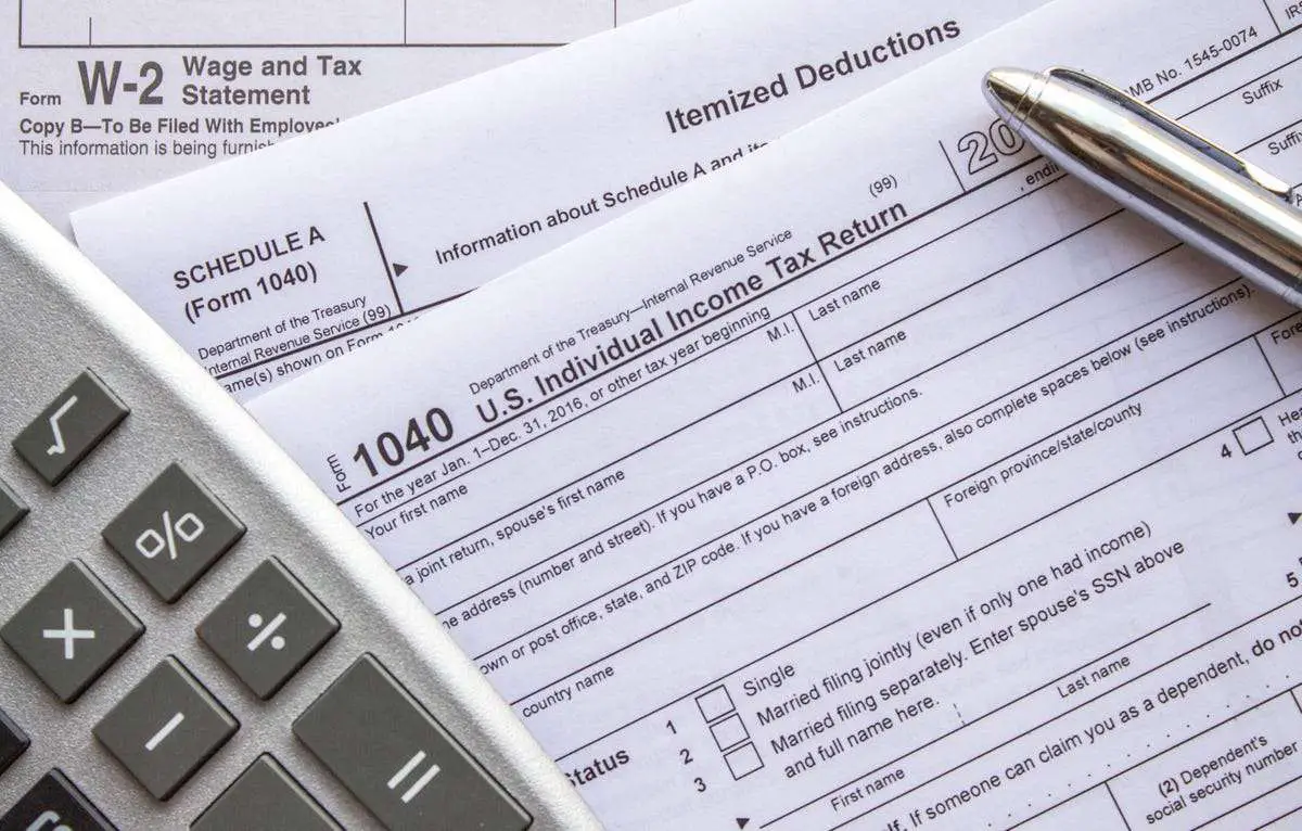 Cut IRS Audit Risk, Extend April 18 Tax Deadline To October 16