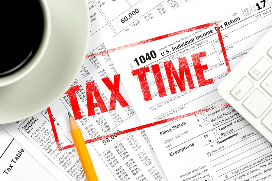 Taxpayers can begin filling their tax returns now, but IRS will start ...